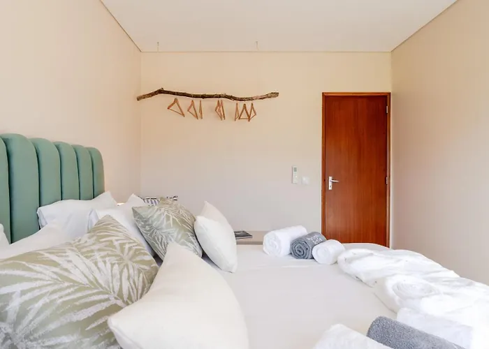 Semesterbostad Salty Escape By Portugal Active